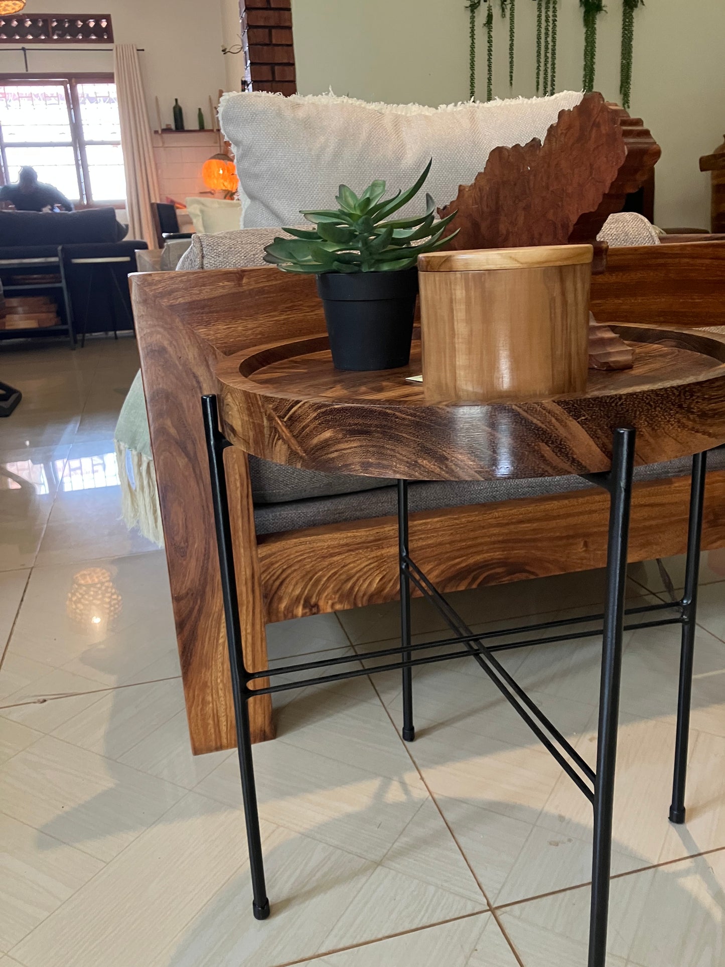 Chai Side Table