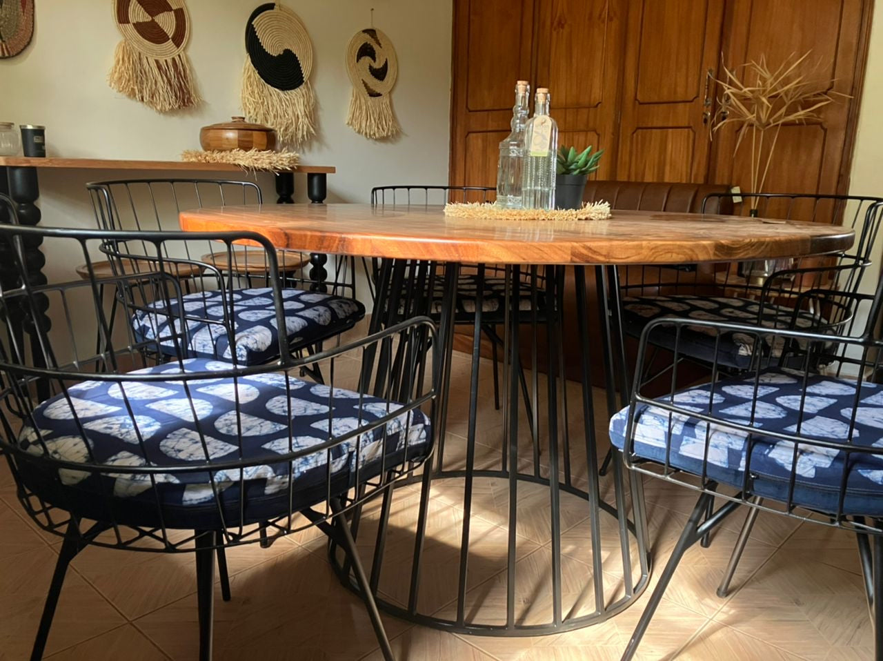 Cage dining table