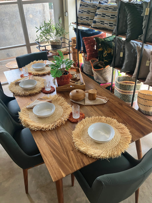 Raffia table mats